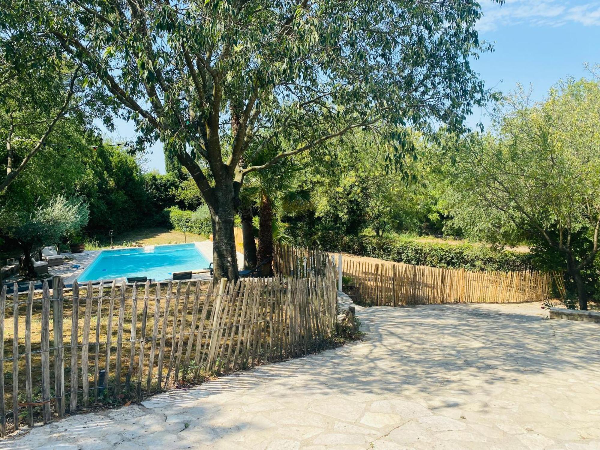 Magnifique Villa Typique Du Sud Avec Piscine Privee Et Jardin Mediterraneen Saint-Vincent-de-Barbeyrargues Buitenkant foto